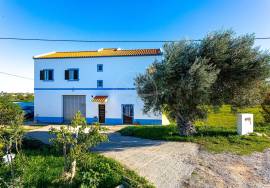 Large 4 Bedroom Property in Ria Formosa Setting Near Tavira