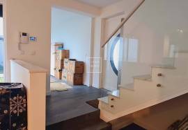 New build house, 3 bedrooms, 295m2, garden 40m2, Belem, Lisbon New build house, 3 bedrooms, 295m2, garden 40m2, Belem, Lisbon