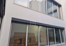 New build house, 3 bedrooms, 295m2, garden 40m2, Belem, Lisbon New build house, 3 bedrooms, 295m2, garden 40m2, Belem, Lisbon