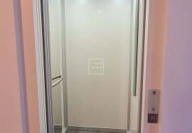 New build house, 3 bedrooms, 295m2, garden 40m2, Belem, Lisbon New build house, 3 bedrooms, 295m2, garden 40m2, Belem, Lisbon