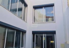 New build house, 3 bedrooms, 295m2, garden 40m2, Belem, Lisbon New build house, 3 bedrooms, 295m2, garden 40m2, Belem, Lisbon