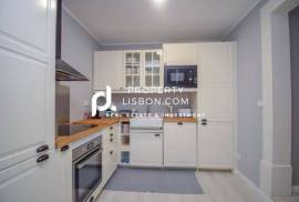 110sqm T2 Renovated And Furnished Perfect Lisbon Investment Property