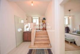 110sqm T2 Renovated And Furnished Perfect Lisbon Investment Property