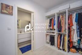 110sqm T2 Renovated And Furnished Perfect Lisbon Investment Property