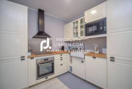 110sqm T2 Renovated And Furnished Perfect Lisbon Investment Property