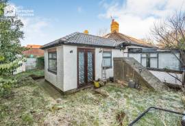 3 bedroom, Bungalow for sale