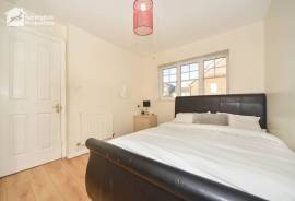 3 bedroom, Terraced House for sale