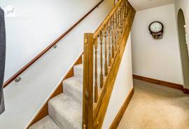 3 bedroom, Semi-detached house for sale