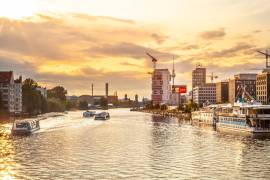 Stunning brand-new 3 bedroom apartment with 2 balconies in Friedrichshain