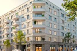 Prestige 4 bedroom apartment in the best location of Schoneberg for sale