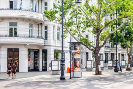 Prestigious 4-room family home with 3 balconies next to Kurfurstendamm & SavignyPlatz