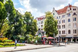 Prestigious 4-room family home with 3 balconies next to Kurfurstendamm & SavignyPlatz