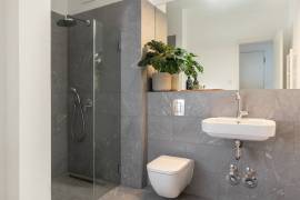 Prime Location! Elegant 4-Room New-Build Apartment by Ku'damm