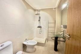 Moradia T3 em Alcabideche com Piscina e Espaço Exterior