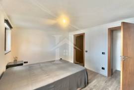 Moradia T3 em Alcabideche com Piscina e Espaço Exterior