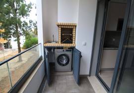 New 4 bedroom apartment with generous areas, balconies and barbecue