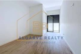 New 4 bedroom apartment with generous areas, balconies and barbecue
