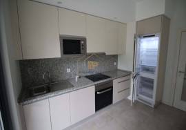 New 4 bedroom apartment with generous areas, balconies and barbecue