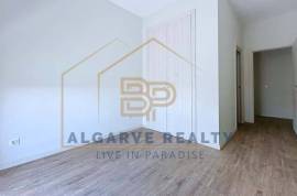 New 4 bedroom apartment with generous areas, balconies and barbecue