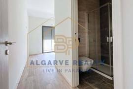 New 4 bedroom apartment with generous areas, balconies and barbecue