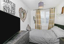 3 bedroom, Terraced House for sale