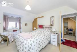 2 bedroom, Terraced House for sale