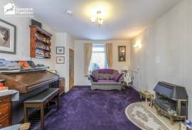 2 bedroom, Terraced House for sale