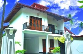 Luxury 4 Bed Villa For Sale in Bentota Sri