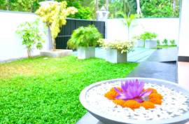 Luxury 4 Bed Villa For Sale in Bentota Sri