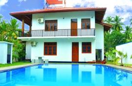 Luxury 4 Bed Villa For Sale in Bentota Sri