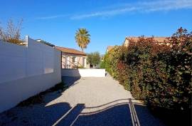 Single Storey Villa Offering 122 M2 Living Space With 4 Bedrooms On An Enclosed Plot Of 600 M2 With Terraces, Pool And Views Single Storey Villa Offering 122 M2 Living Space With 4 Bedrooms On An Enclosed Plot Of 600 M2 With Terraces, Pool And Views