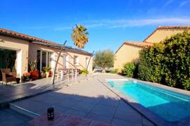 Single Storey Villa Offering 122 M2 Living Space With 4 Bedrooms On An Enclosed Plot Of 600 M2 With Terraces, Pool And Views Single Storey Villa Offering 122 M2 Living Space With 4 Bedrooms On An Enclosed Plot Of 600 M2 With Terraces, Pool And Views