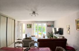 Single Storey Villa Offering 122 M2 Living Space With 4 Bedrooms On An Enclosed Plot Of 600 M2 With Terraces, Pool And Views Single Storey Villa Offering 122 M2 Living Space With 4 Bedrooms On An Enclosed Plot Of 600 M2 With Terraces, Pool And Views