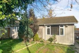 3 bedroom, Bungalow for sale
