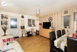 2 bedroom, Semi-detached house for sale