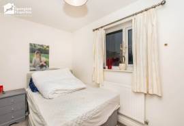 2 bedroom, Semi-detached house for sale