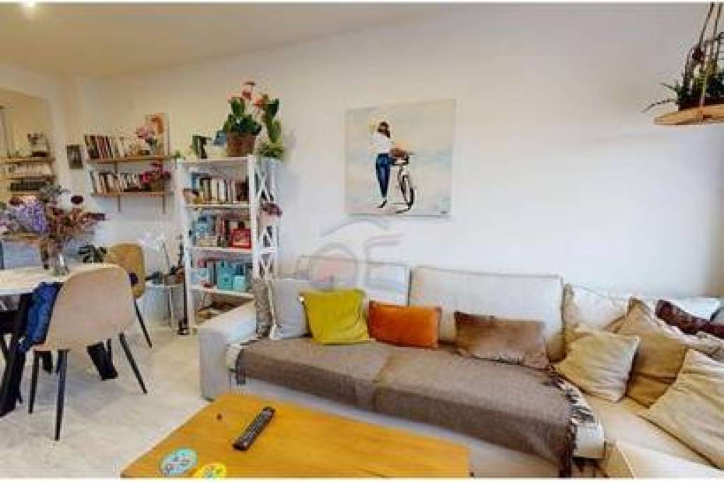 An attractive Duplex for sale, with Tourist License