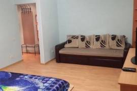 Сдам двушку длительно в посёлке Солонцы, недорого!