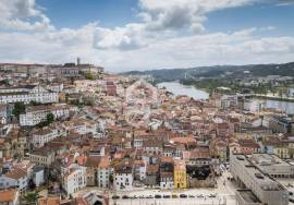 Fantastic new 2 bedroom apartment in the city center.