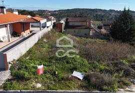 Land with 663m2 with project in the Valpaços area