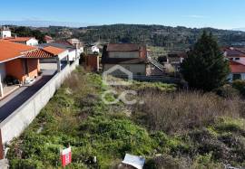 Land with 663m2 with project in the Valpaços area