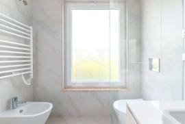 Apartamento T2 em Lisboa com garagem e arrecadação no condomínio Apartamento T2 em Lisboa com garagem e arrecadação no condomínio