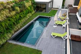 Apartamento T2 em Lisboa com garagem e arrecadação no condomínio Apartamento T2 em Lisboa com garagem e arrecadação no condomínio