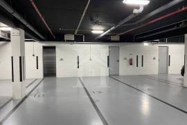 Apartamento T2 em Lisboa com garagem e arrecadação no condomínio Apartamento T2 em Lisboa com garagem e arrecadação no condomínio