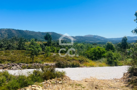 Land with 24,000m² for sale in Melres, Gondomar