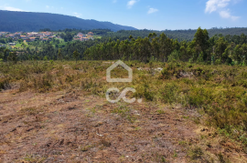 Land with 24,000m² for sale in Melres, Gondomar