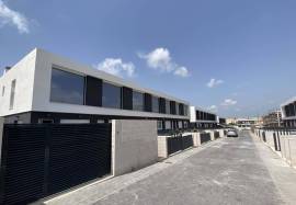Excellent brand new villa