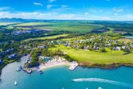 BEAUTIFUL AND HUGE IRS LANDS FOR SALE IN A LUXURIOUS 5 * RESORT ON THE EAST OF MAURITIUS