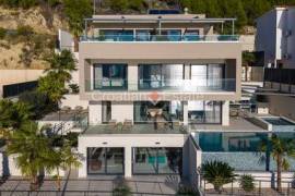 Luxury villa with sea view and pool, for sale