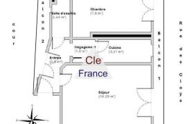 Paris Apartment wiIth Nice View from Balcony Paris Apartment wiIth Nice View from Balcony